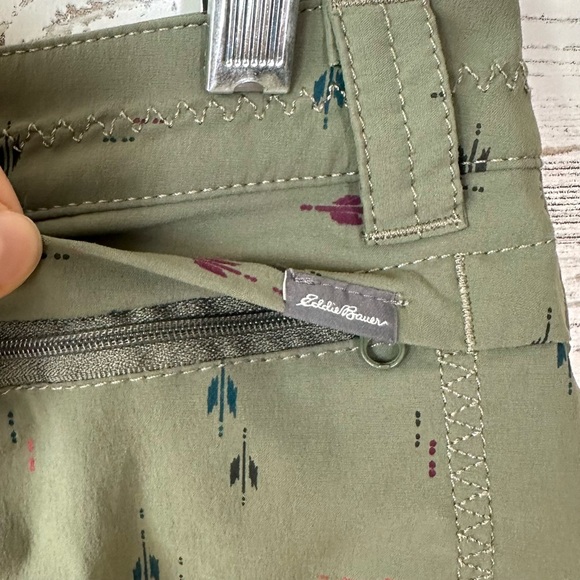 EDDIE BAUER Southwest Floral Nylon Skirt Skort Golf Outdoor Hiking 2 Green - Picture 5 of 10